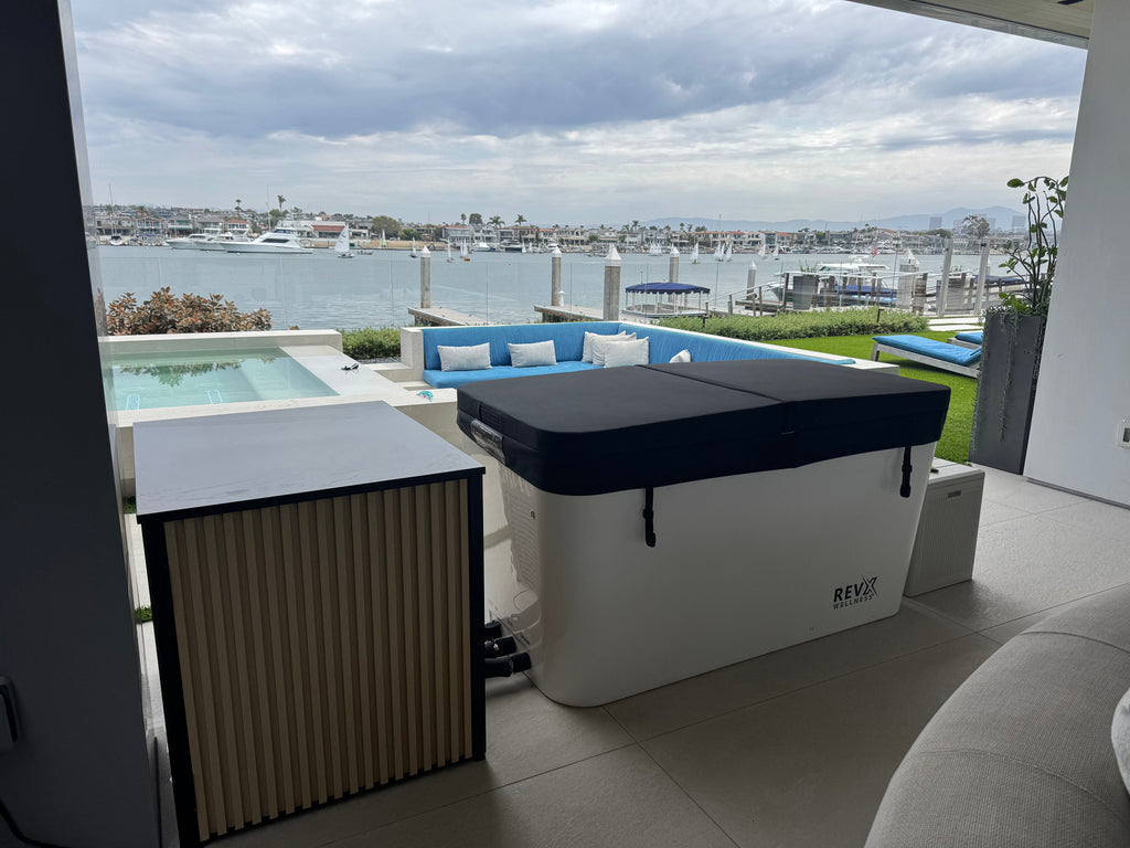 RevX Wellness X Tub + LUX 1.5 HP Chiller Acrylic Cold Plunge Tub