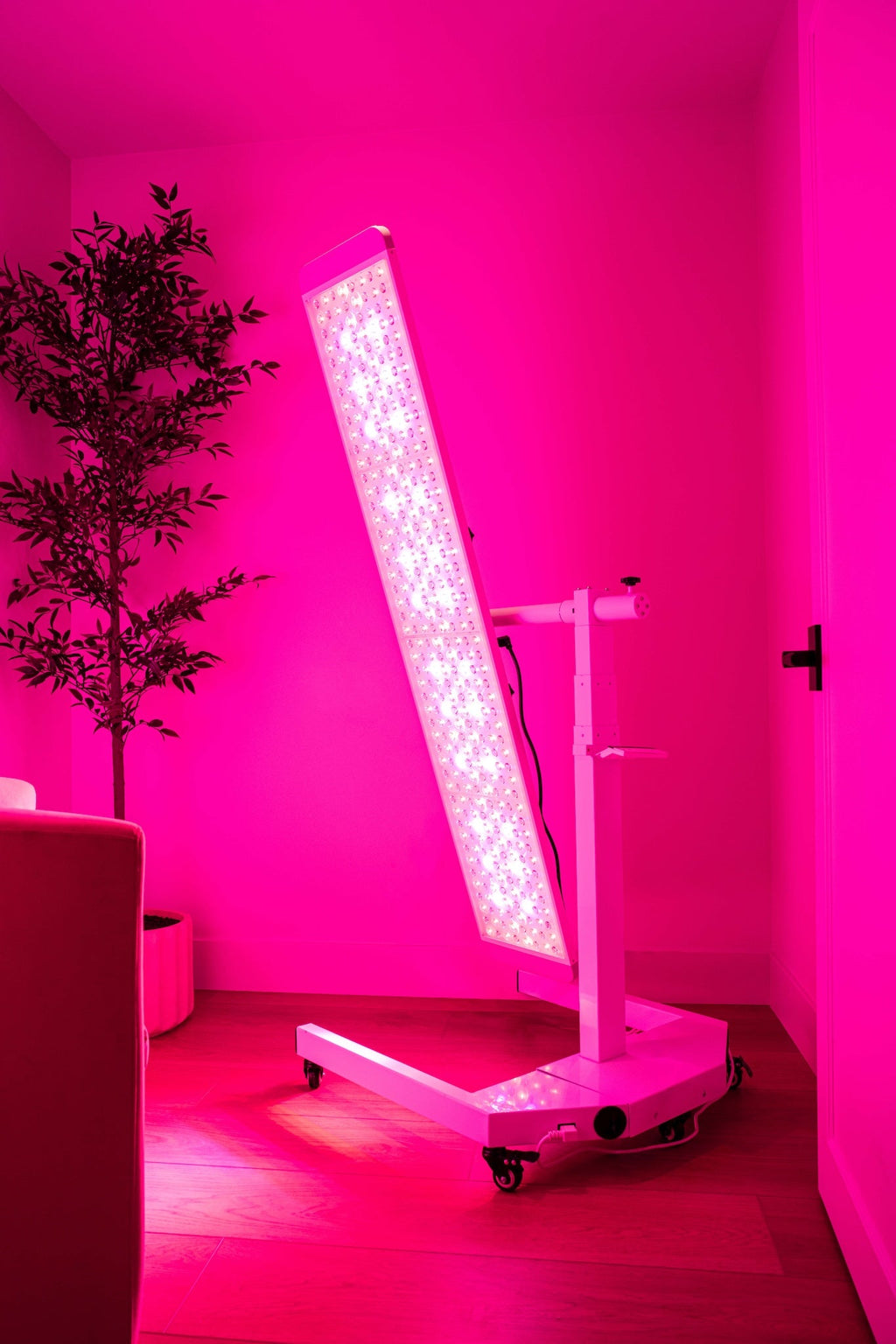 Renew Red Light The Panorama Panel Red, NIR & Blue LED Panel