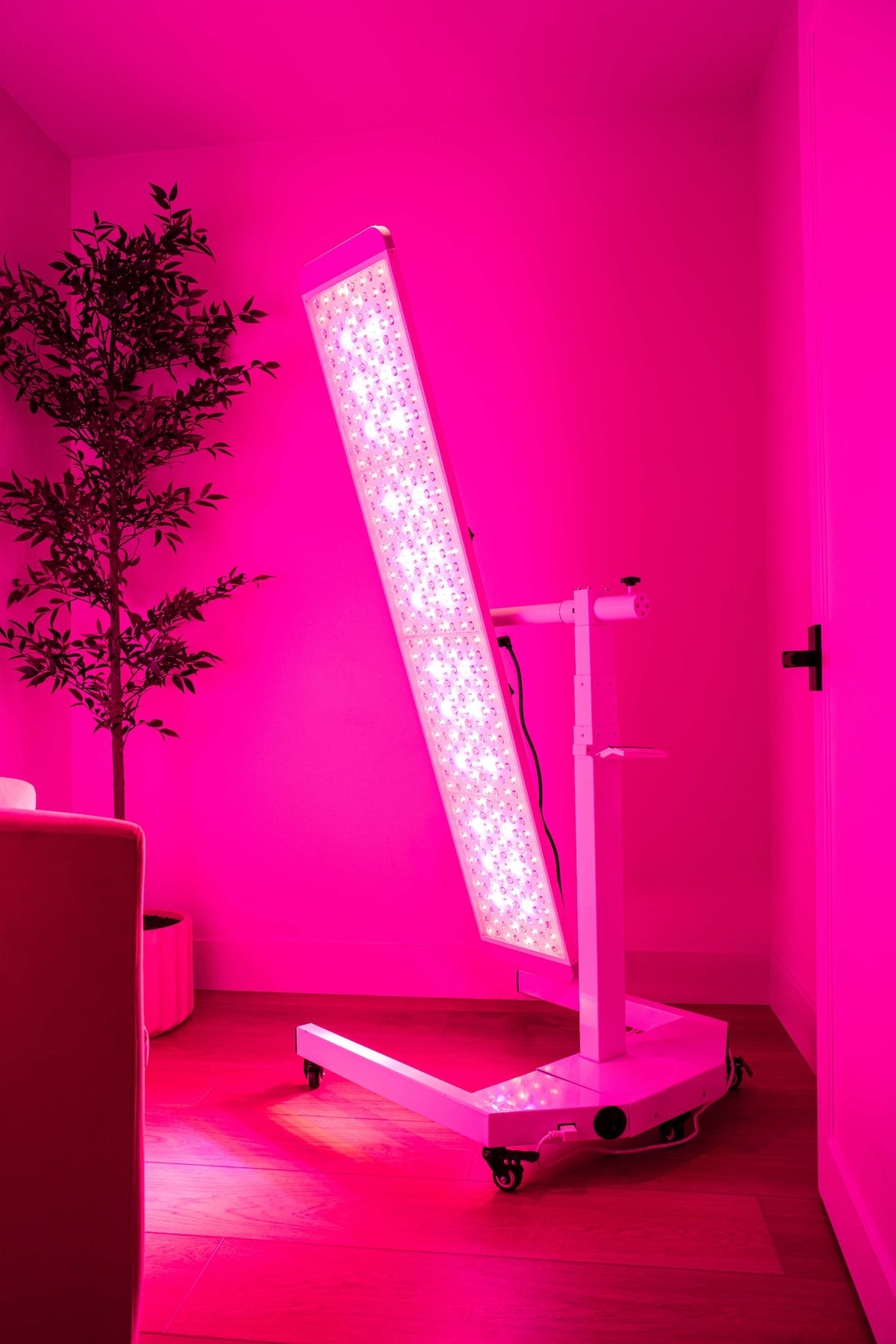 Renew Red Light The Panorama Panel Red, NIR & Blue LED Panel