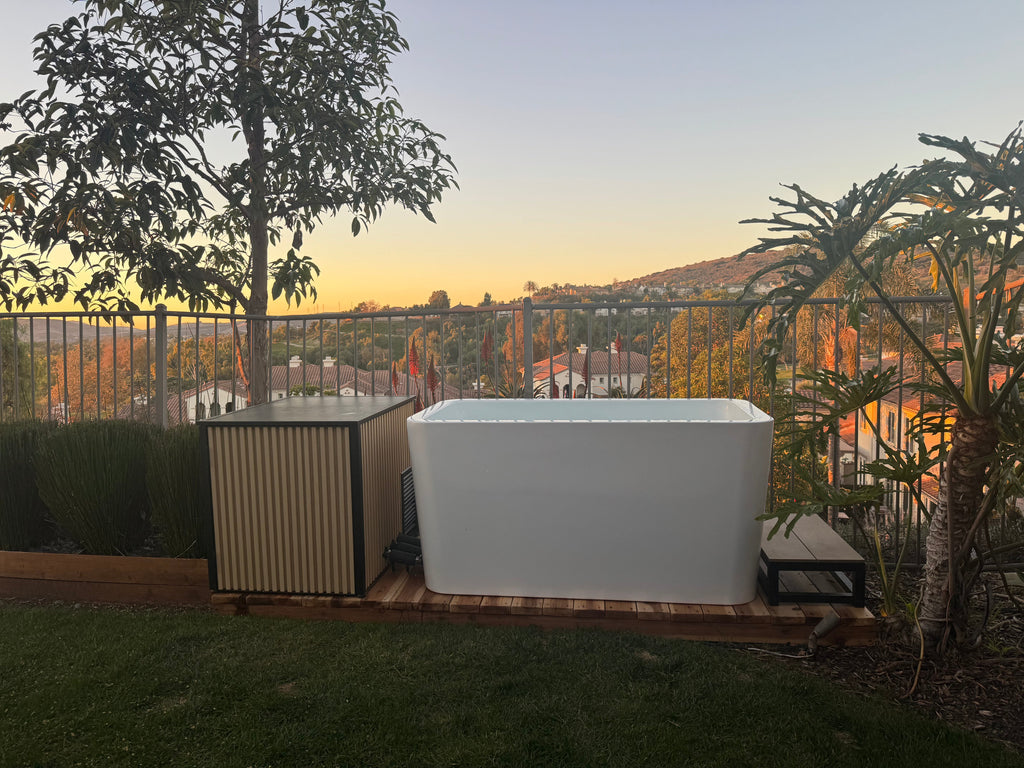 RevX Wellness X Tub + LUX 1.5 HP Chiller Acrylic Cold Plunge Tub