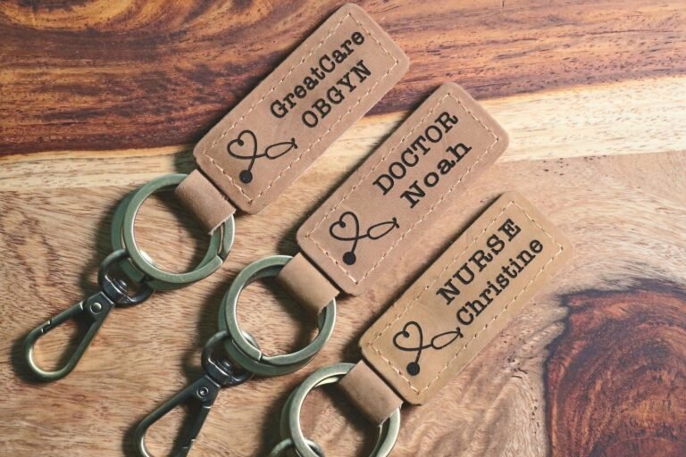 Clinic Owner Keychain, Personalized Doctor Keychain, Clinic Owner Gift, Doctor Christmas