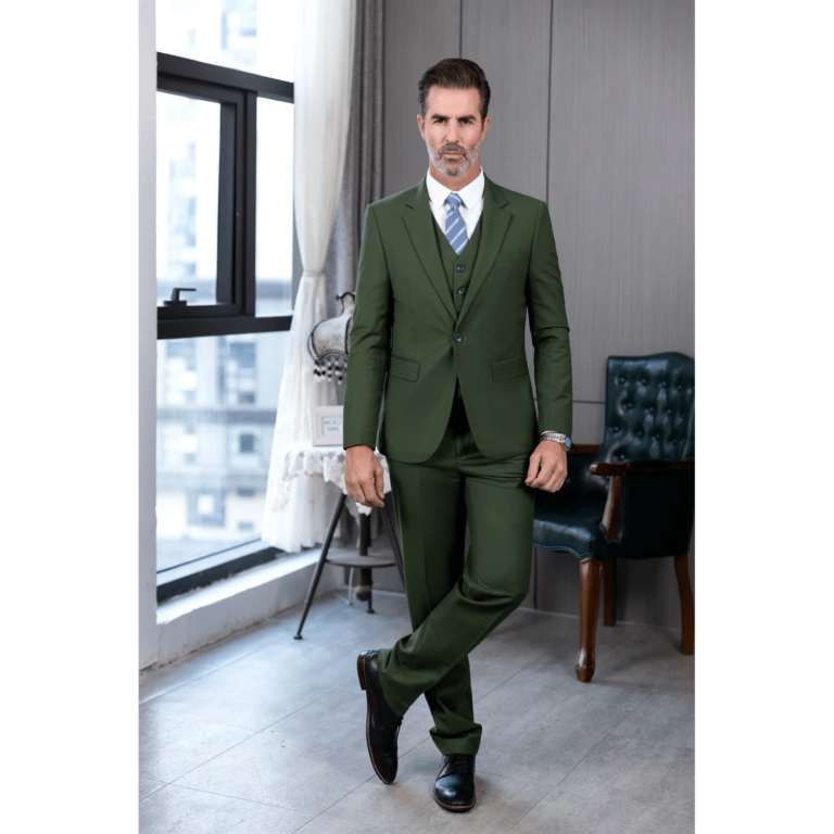 Ceehuteey Men’s 3 Pieces Regular Fit Notch Lapel Business Suit – Hunt Green / 42R