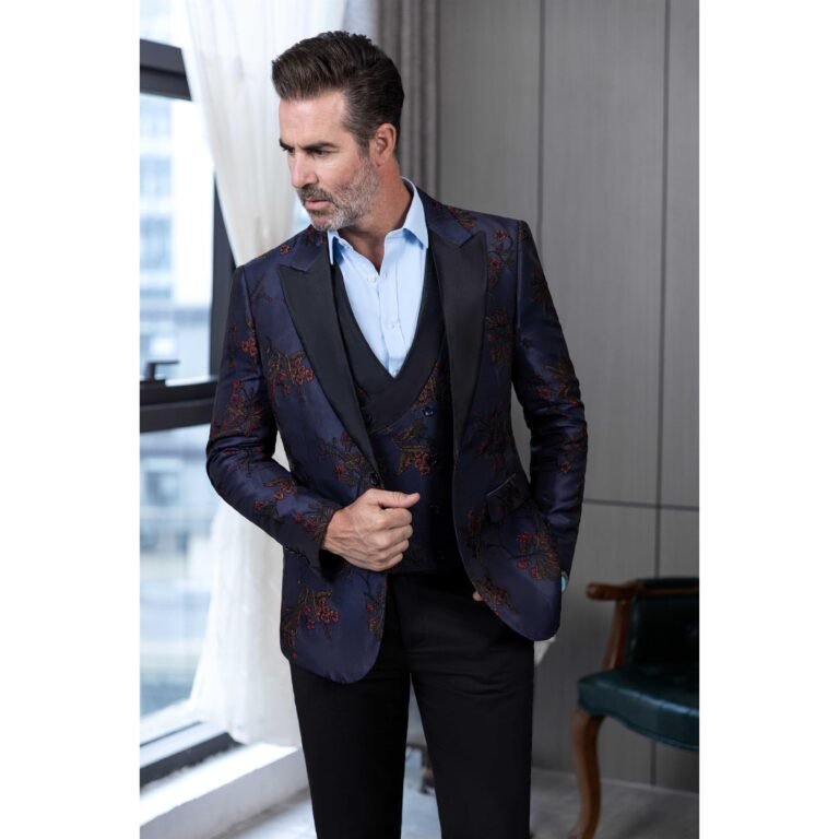 Ceehuteey Men’s Suit Patterned Peak Lapel 3 Piece Business Tuxedos For Wedding Party