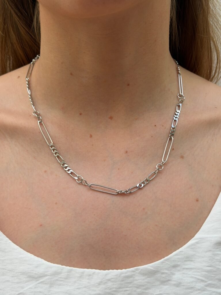 CINCO Vintage — Silver No. 111