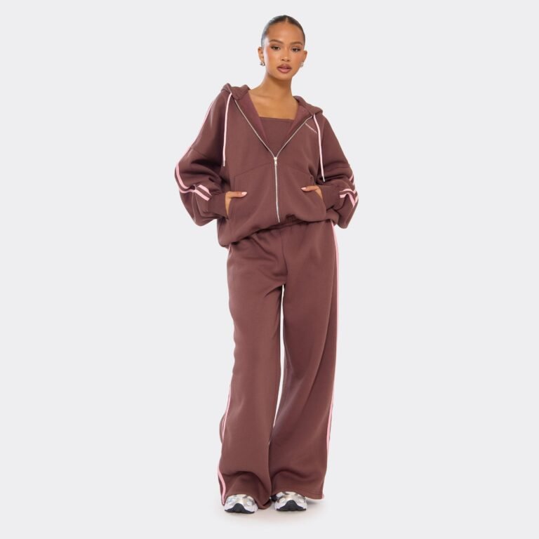 Mid Rise Contrast Stripe Detail Wide Leg Joggers In Chocolate Brown, Women’s Size US 4