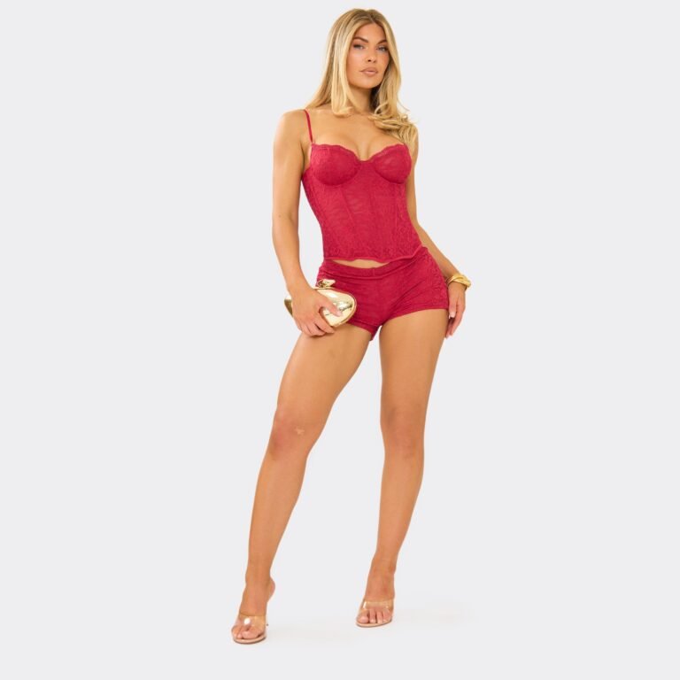 Mid Rise Hot Pants In Red Lace, Women’s Size US 8