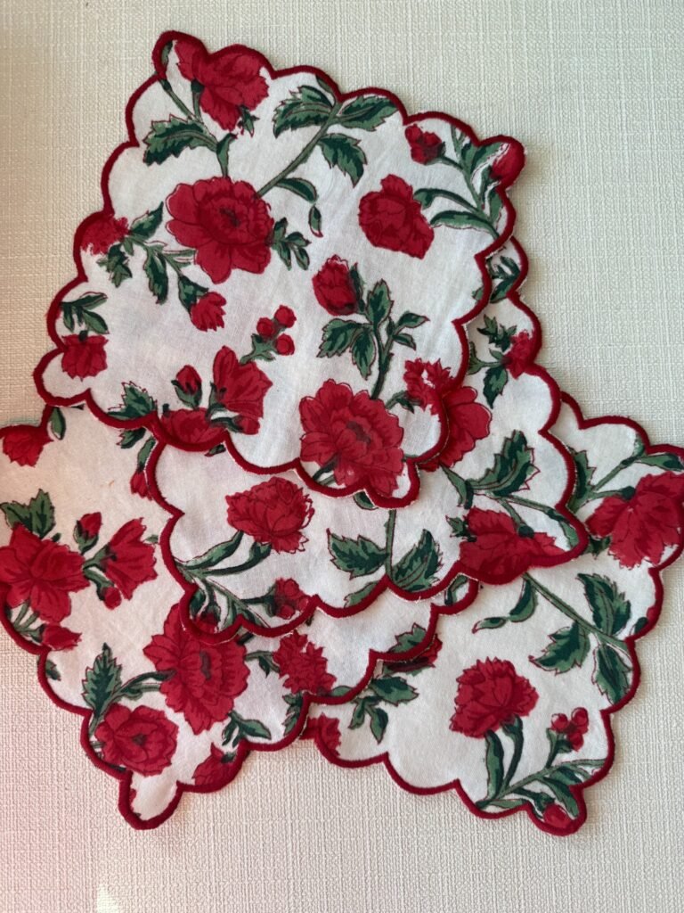 ROUGE GARDEN COCKTAIL NAPKINS